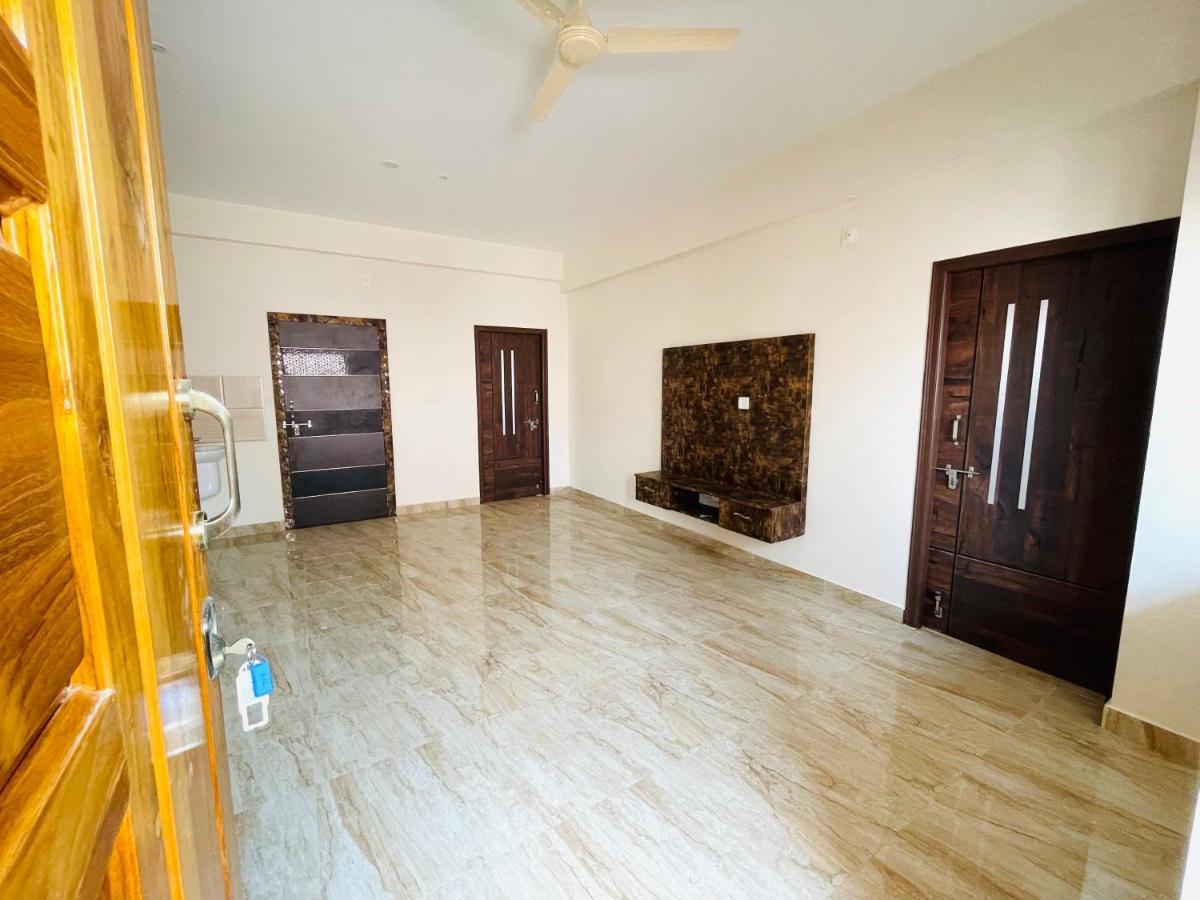Lsr Service Apartments Tirupati Extérieur photo
